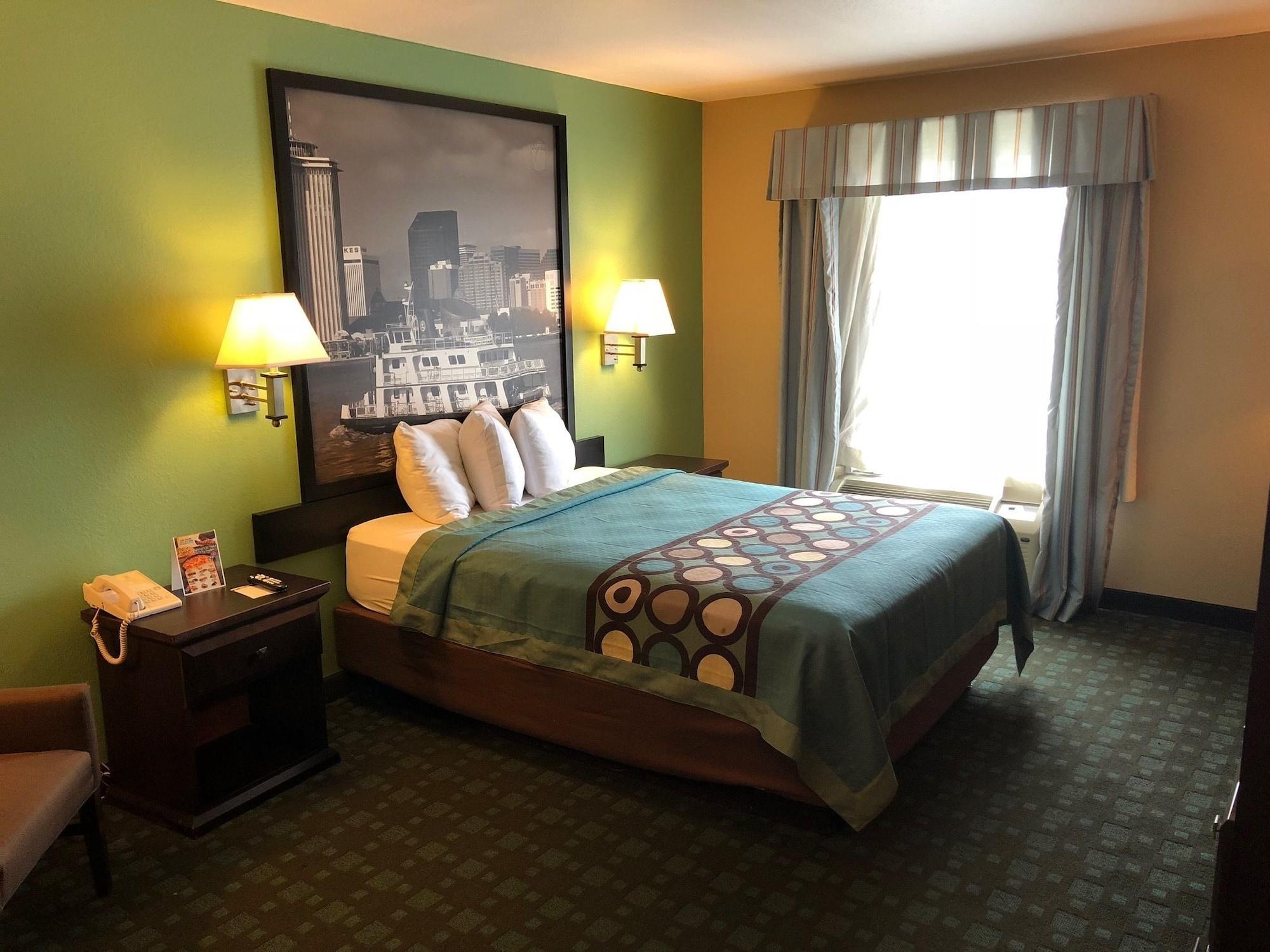 Super 8 By Wyndham Lake Charles/Sulphur Exterior photo